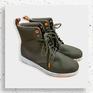 Doc Marten Rigal Cordura Boot -Olive- Size 7 men’s 8 1/2 women’s